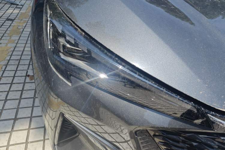 Used CHANGAN OSHAN X5 PLUS 2023 Revised 1.5T DCT Pioneer Edition Right Front Headlight