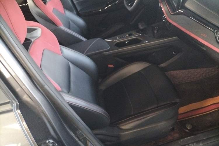 Used CHANGAN OSHAN X5 PLUS 2023 Revised Version 1.5T DCT Navigation Edition Right Front Seat