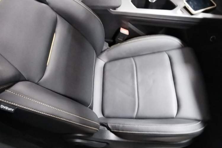 Used CHANGAN OSHAN X5 PLUS 2023 1.5T DCT Smart & Fun AI Edition Right Front Seat