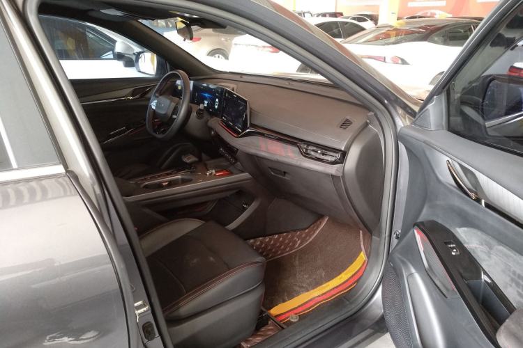 Used CHANGAN OSHAN X5 PLUS 2023 Revised Version 1.5T DCT Navigation Edition Right Front Seat