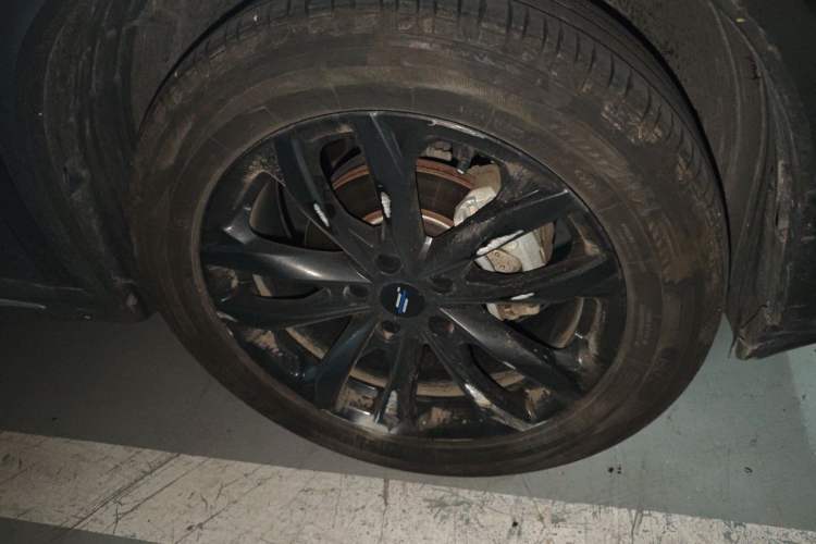 Used CHANGAN OSHAN X5 PLUS 2023 Revised 1.5T DCT Excellence Edition Right Front Wheel Hub