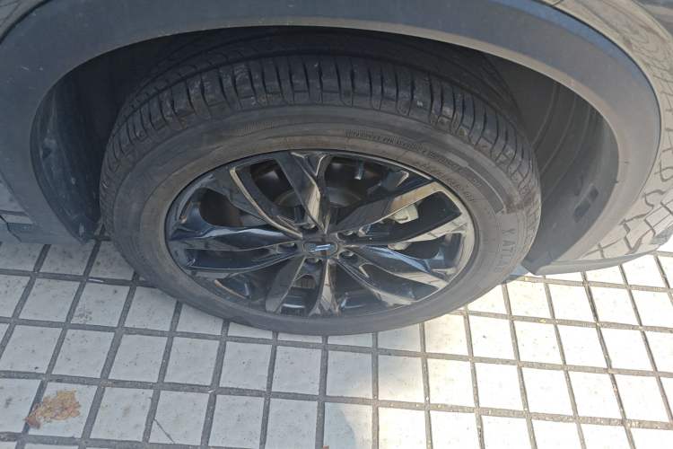 Used CHANGAN OSHAN X5 PLUS 2023 Revised 1.5T DCT Pioneer Edition Right Front Wheel Hub