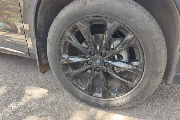 Used CHANGAN OSHAN X5 PLUS 2023 1.5T DCT Smart & Fun AI Edition Right Front Wheel Hub