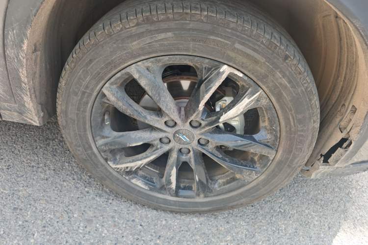 Used CHANGAN OSHAN X5 PLUS 2023 1.5T DCT Navigation Edition Right Front Wheel Hub