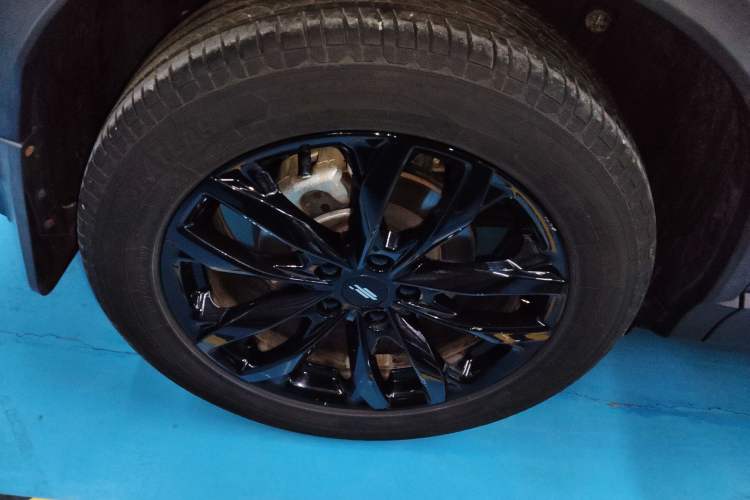 Used CHANGAN OSHAN X5 PLUS 2023 Revised 1.5T DCT Pioneer Edition Right Rear Wheel Hub