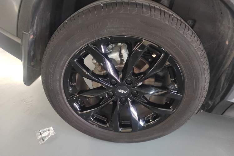 Used CHANGAN OSHAN X5 PLUS 2023 Revised 1.5T DCT Pioneer Edition Right Rear Wheel Hub