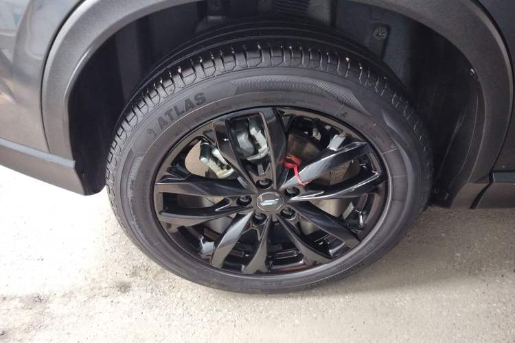 Used CHANGAN OSHAN X5 PLUS 2023 1.5T DCT Excellence Edition Right Rear Wheel Hub