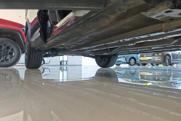 Used CHANGAN OSHAN X5 PLUS 2023 Revised Version 1.5T DCT Navigation Edition Right Side Sill