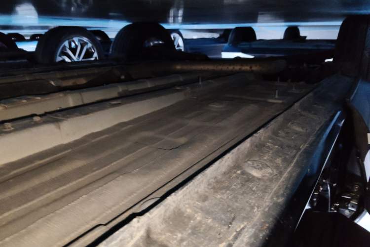 Used CHANGAN OSHAN X5 PLUS 2023 Revised 1.5T DCT Pioneer Edition Right Side Sill