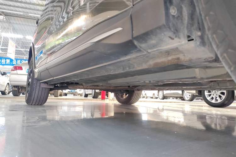 Used CHANGAN OSHAN X5 PLUS 2023 Revised 1.5T DCT Pioneer Edition Right Side Sill