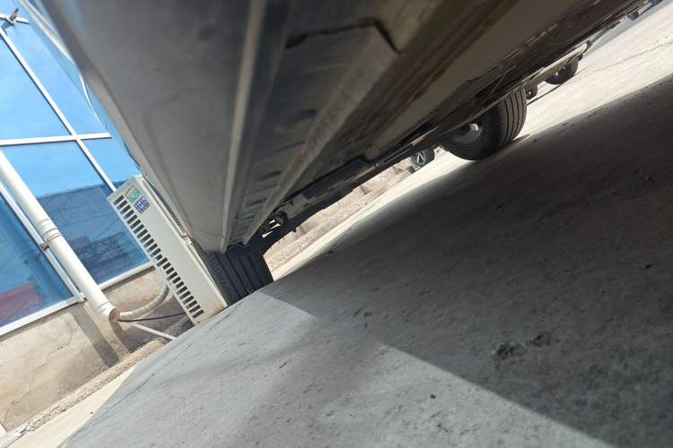 Used CHANGAN OSHAN X5 PLUS 2023 1.5T DCT Smart & Fun AI Edition Right Side Sill
