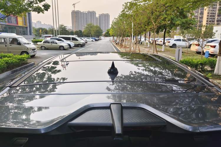 Used CHANGAN OSHAN X5 PLUS 2023 Revised 1.5T DCT Excellence Edition Roof