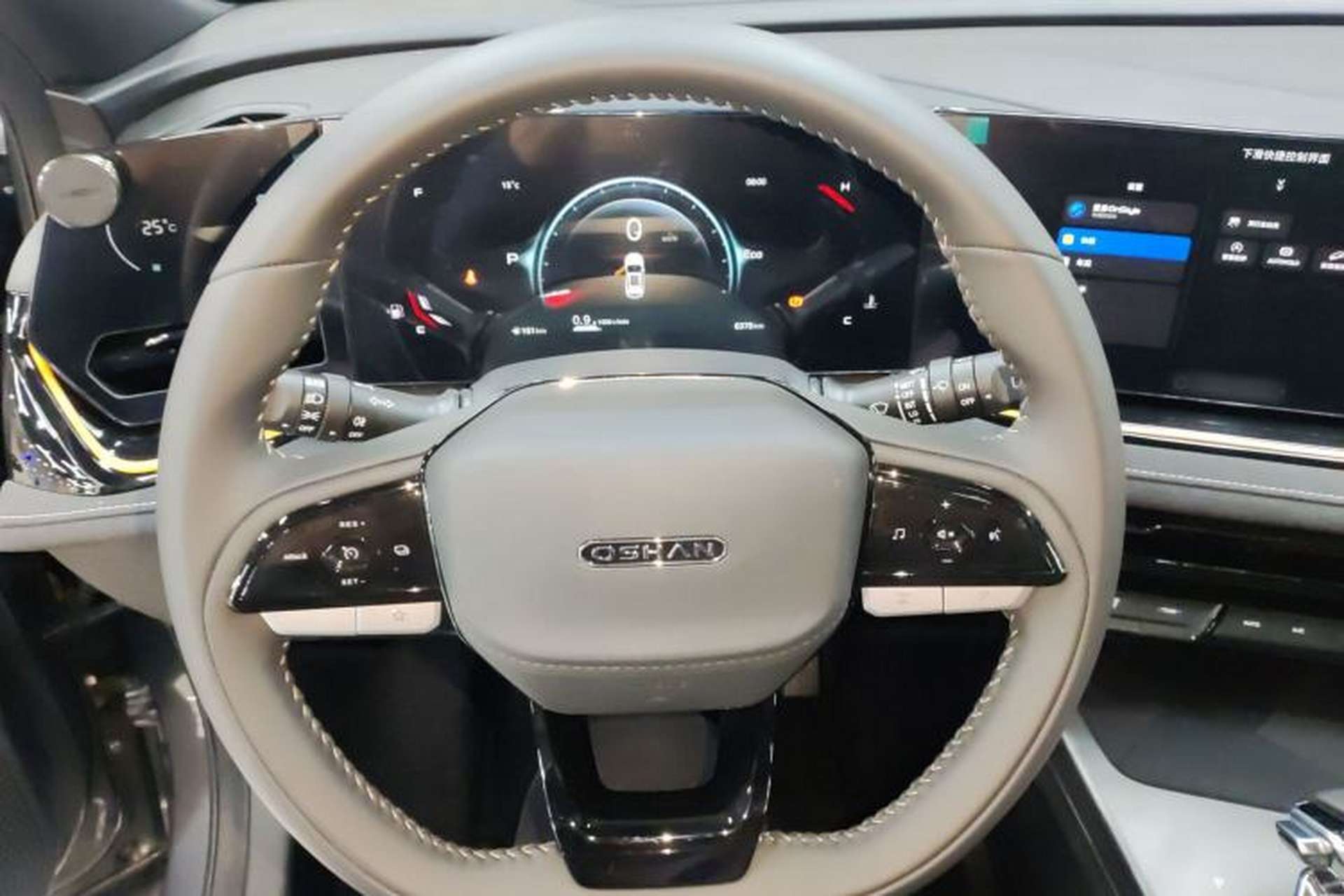 Used CHANGAN OSHAN X5 PLUS 2023 Revised 1.5T DCT Pioneer Edition Steering Wheel
