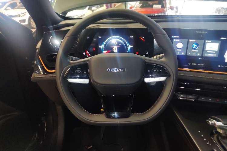 Used CHANGAN OSHAN X5 PLUS 2023 Revised 1.5T DCT Pioneer Edition Steering Wheel
