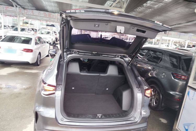 Used CHANGAN OSHAN X5 PLUS 2023 1.5T DCT Excellence Edition Trunk