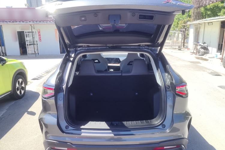Used CHANGAN OSHAN X5 PLUS 2023 1.5T DCT Excellence Edition Trunk