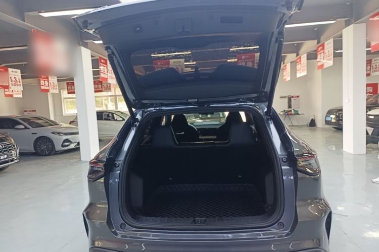 Used CHANGAN OSHAN X5 PLUS 2023 1.5T DCT Excellence Edition Trunk