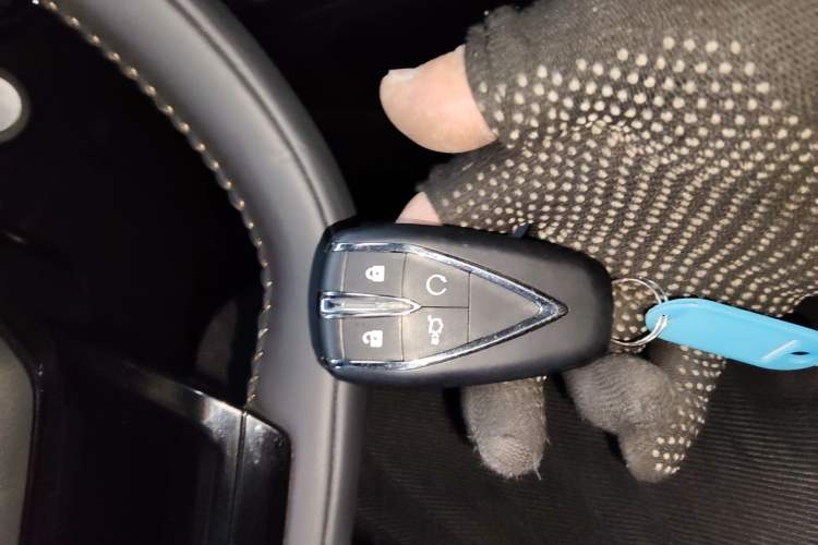 Used CHANGAN OSHAN X5 PLUS 2023 Revised 1.5T DCT Pioneer Edition Vehicle Key