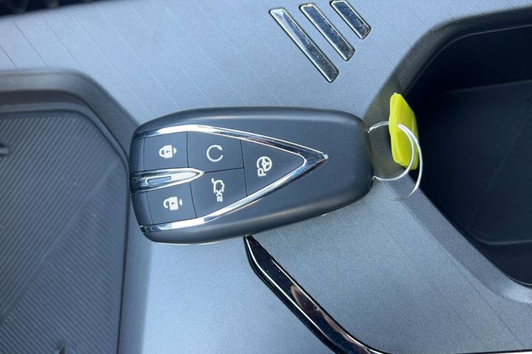 Used CHANGAN OSHAN X5 PLUS 2023 1.5T DCT Smart & Fun AI Edition Vehicle Key