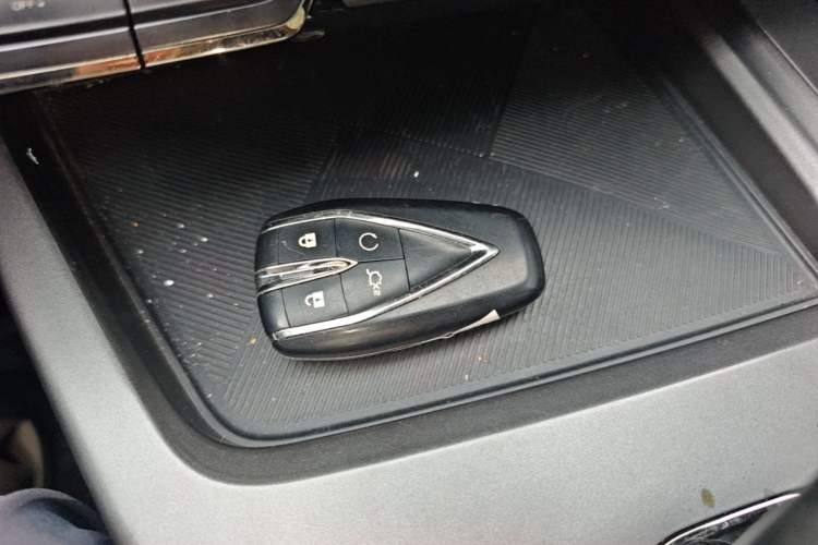 Used CHANGAN OSHAN X5 PLUS 2023 Revised 1.5T DCT Pioneer Edition Vehicle Key