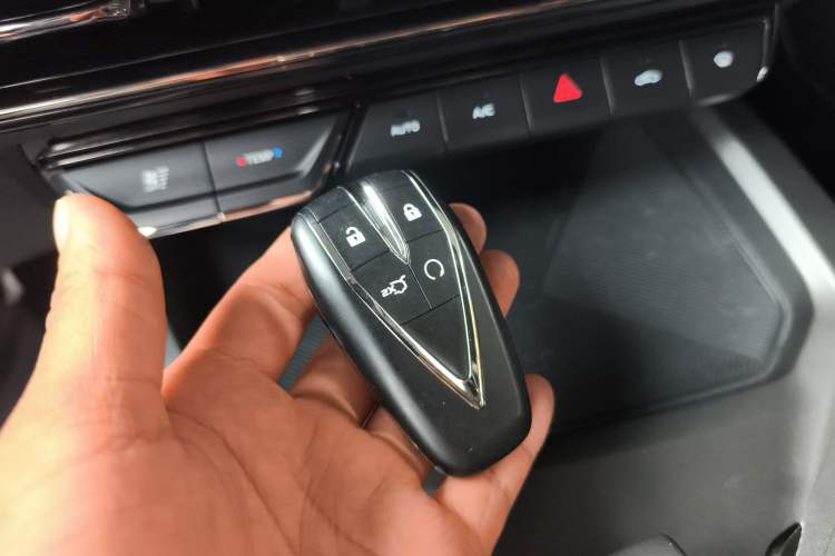 Used CHANGAN OSHAN X5 PLUS 2023 1.5T DCT Navigation Edition Vehicle Key