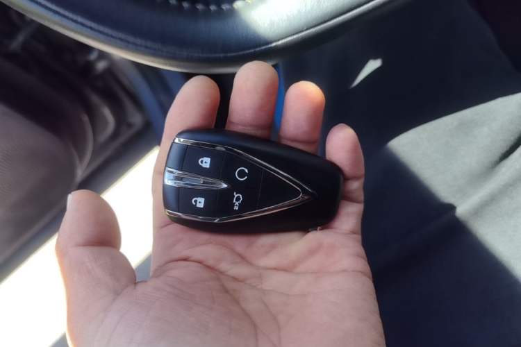 Used CHANGAN OSHAN X5 PLUS 2023 1.5T DCT Excellence Edition Vehicle Key