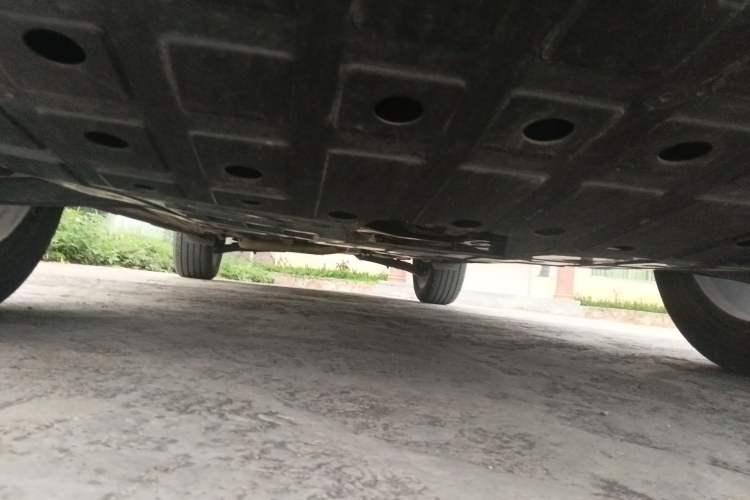 Used CHANGAN OSHAN X5 PLUS 2023 1.5T DCT Pioneer Edition Chassis Front Right