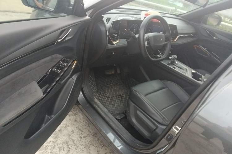 Used CHANGAN OSHAN X5 PLUS 2023 1.5T DCT Pioneer Edition Driver Seat