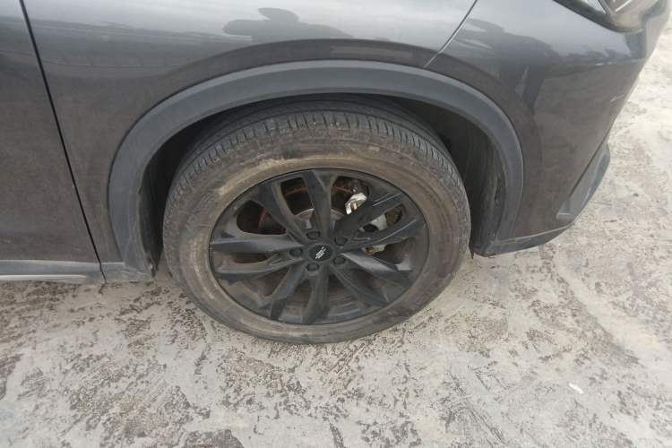 Used CHANGAN OSHAN X5 PLUS 2023 1.5T DCT Pioneer Edition Right Front Wheel Hub