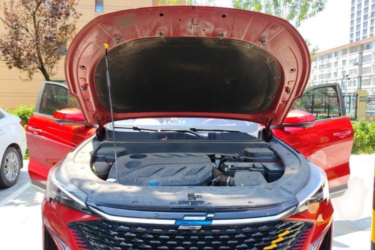 Used CHANGAN OSHAN X5 PLUS 2023 1.5T DCT Excellence Edition Engine Bay