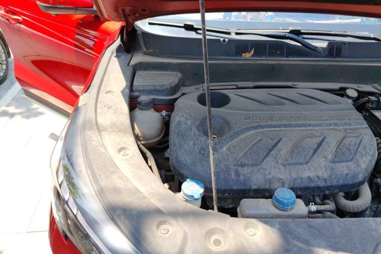Used CHANGAN OSHAN X5 PLUS 2023 1.5T DCT Excellence Edition Engine Bay Right