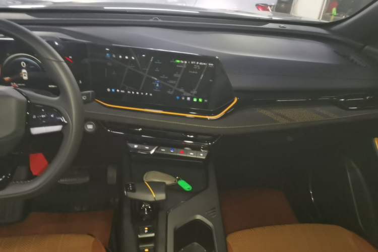 Used CHANGAN OSHAN X5 PLUS 2023 1.5T DCT Excellence Edition Audio And AC Panel