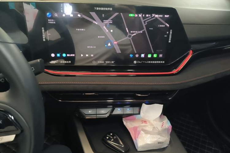 Used CHANGAN OSHAN X5 PLUS 2023 1.5T DCT Navigation Edition Audio And AC Panel