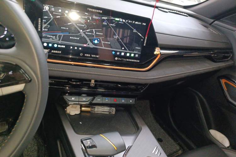 Used CHANGAN OSHAN X5 PLUS 2023 1.5T DCT Excellence Edition Audio And AC Panel