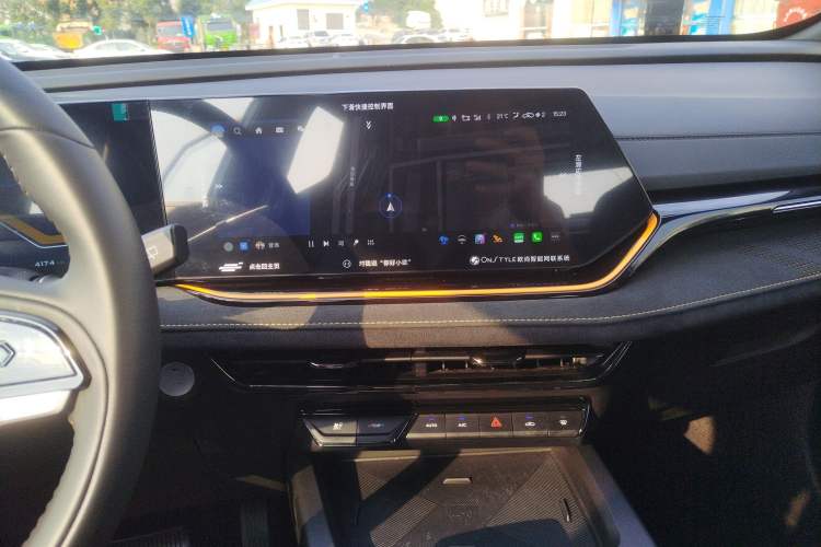 Used CHANGAN OSHAN X5 PLUS 2023 1.5T DCT Smart & Fun AI Edition Audio And AC Panel