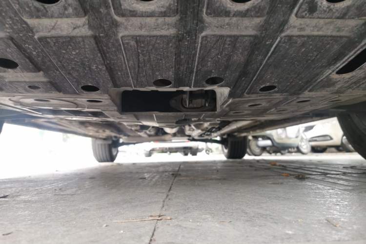 Used CHANGAN OSHAN X5 PLUS 2023 1.5T DCT Navigation Edition Chassis Front