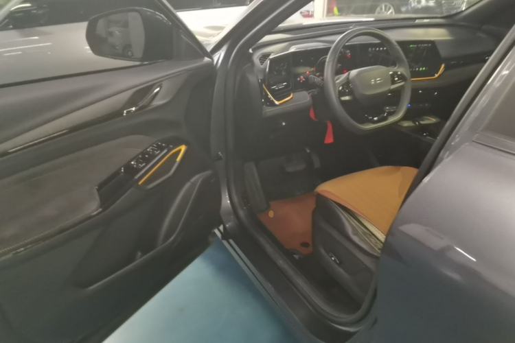 Used CHANGAN OSHAN X5 PLUS 2023 1.5T DCT Excellence Edition Driver Seat