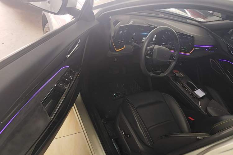 Used CHANGAN OSHAN X5 PLUS 2023 1.5T DCT Smart & Fun AI Edition Driver Seat