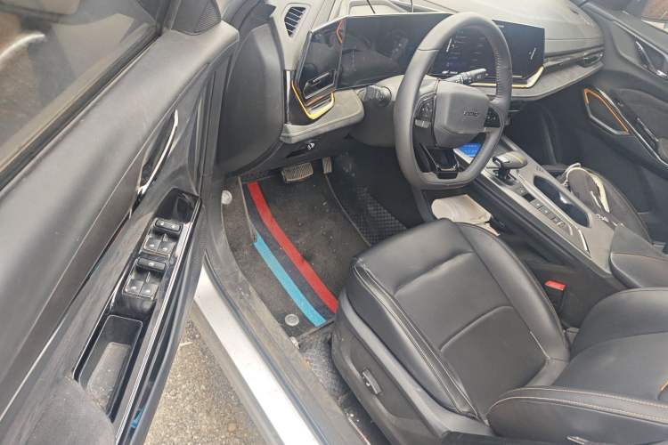 Used CHANGAN OSHAN X5 PLUS 2023 1.5T DCT Excellence Edition Driver Seat