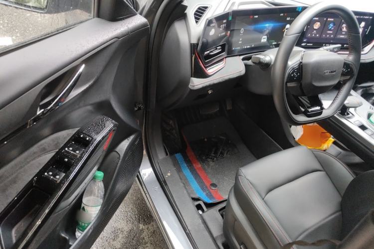 Used CHANGAN OSHAN X5 PLUS 2023 Revised Version 1.5T DCT Navigation Edition Driver Seat