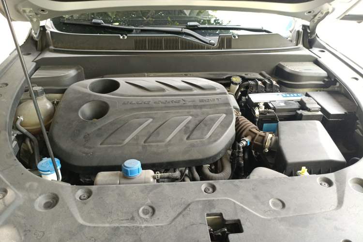 Used CHANGAN OSHAN X5 PLUS 2023 1.5T DCT Smart & Fun AI Edition Engine Bay