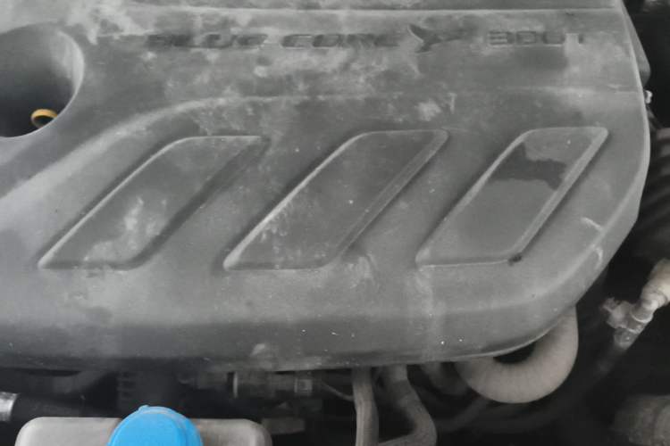 Used CHANGAN OSHAN X5 PLUS 2023 1.5T DCT Excellence Edition Engine Bay