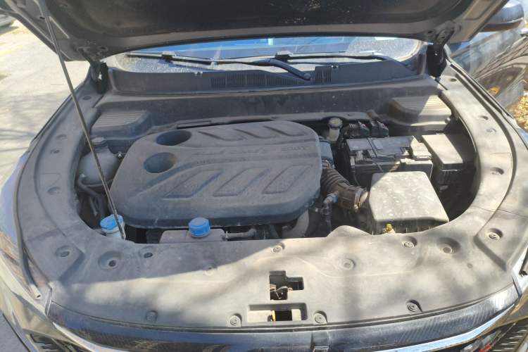 Used CHANGAN OSHAN X5 PLUS 2023 1.5T DCT Pioneer Edition Engine Bay