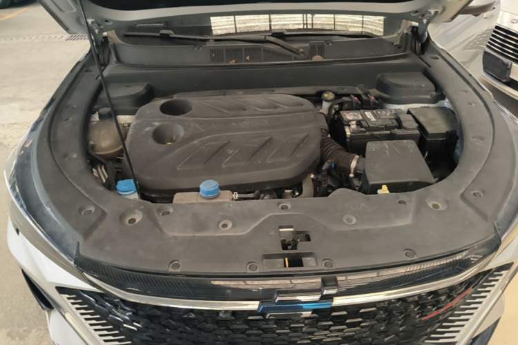 Used CHANGAN OSHAN X5 PLUS 2023 1.5T DCT Navigation Edition Engine Bay