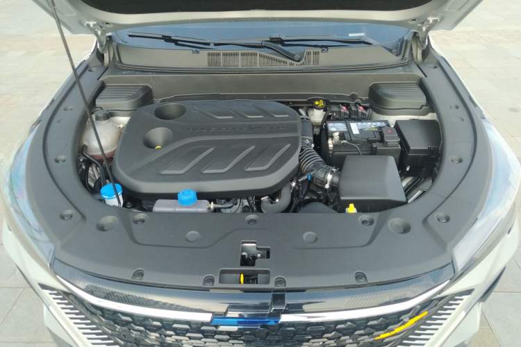 Used CHANGAN OSHAN X5 PLUS 2023 1.5T DCT Smart & Fun AI Edition Engine Bay