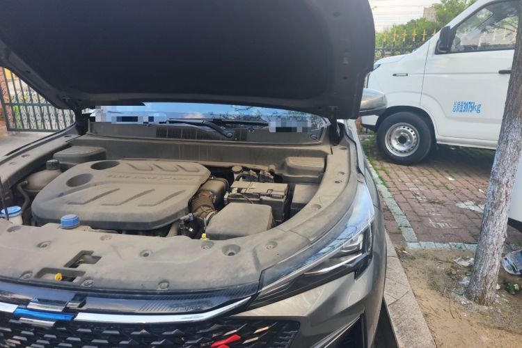 Used CHANGAN OSHAN X5 PLUS 2023 Revised 1.5T DCT Excellence Edition Engine Bay Left