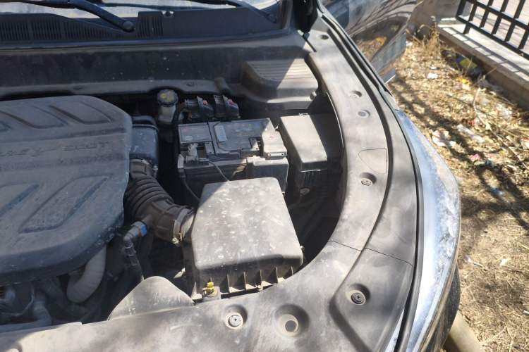 Used CHANGAN OSHAN X5 PLUS 2023 1.5T DCT Pioneer Edition Engine Bay Left