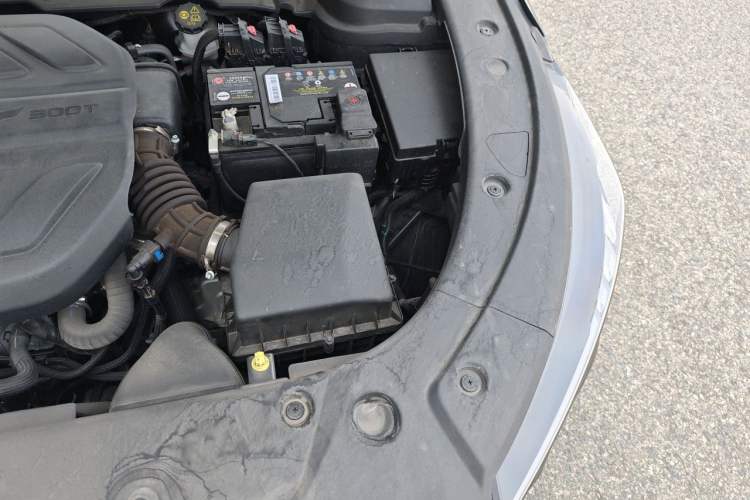 Used CHANGAN OSHAN X5 PLUS 2023 Revised 1.5T DCT Smart & Fun AI Edition Engine Bay Left