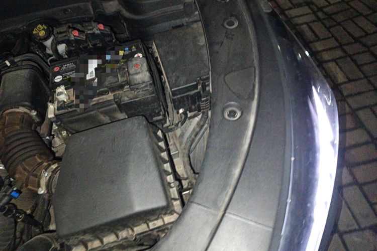 Used CHANGAN OSHAN X5 PLUS 2023 Revised 1.5T DCT Pioneer Edition Engine Bay Left