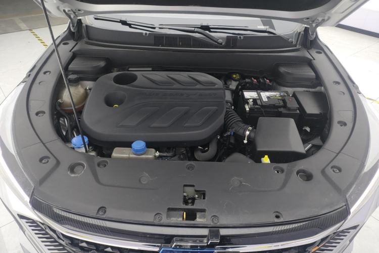 Used CHANGAN OSHAN X5 PLUS 2023 Revised 1.5T DCT Excellence Edition Engine Bay